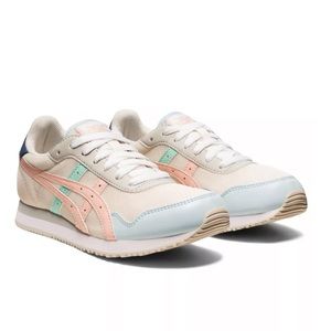 NWT ASICS Tiger Runner Sneakers
